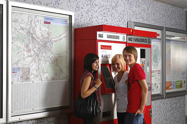 [Translate to EN:] Fahrkartenautomat-nuernberg-vag