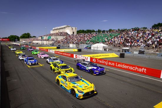 Rennautos auf dem Norisring