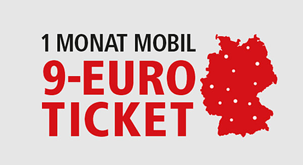 Deutschlandkarte in rot mit Text 1 Monat mobil - 9-Euro-Ticket