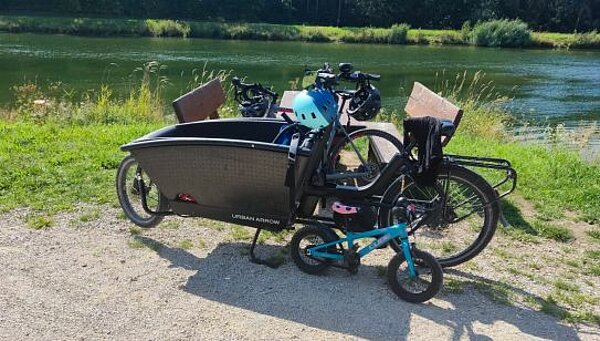 Lastenrad am Nürnberger Kanal