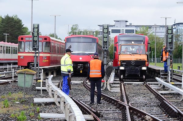 Der erste neue U-Bahn-Zug G1 ist in Nürnberg angekommen. Der erste neue U-Bahn-Zug G1 ist in Nürnberg angekommen.