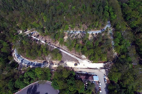 Die Bauarbeiten an der Straßenbahnwendeschleife am Tiergarten liegen gut im Zeitplan. Die Bauarbeiten an der Straßenbahnwendeschleife am Tiergarten liegen gut im Zeitplan.