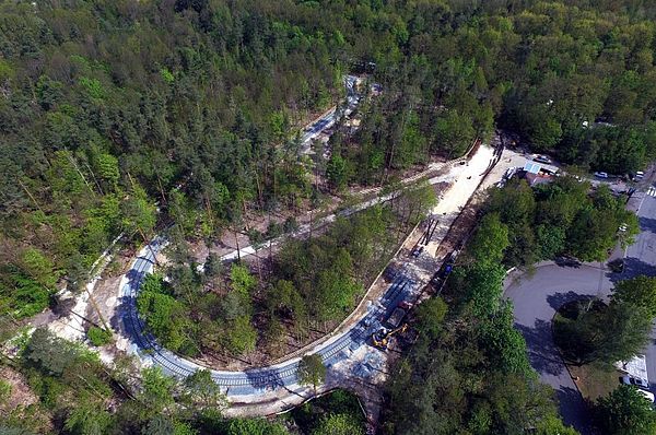 Die Bauarbeiten an der Straßenbahnwendeschleife am Tiergarten liegen gut im Zeitplan. Die Bauarbeiten an der Straßenbahnwendeschleife am Tiergarten liegen gut im Zeitplan.