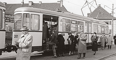 1955-Grossraumwagen-Bauernfeindstrasse-nuernberg-vag 1955-Grossraumwagen-Bauernfeindstrasse-nuernberg-vag