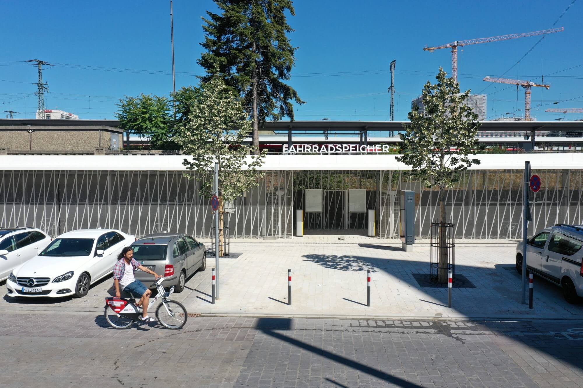 Eingang des Fahrradspeichers